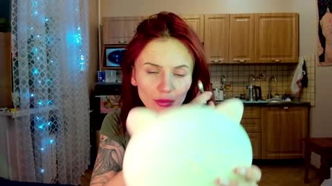 Snapshot of nicky_weekends chatting on 12/26/24, 02:44 Nicky Weekends online show from 12/26/24, 02:44