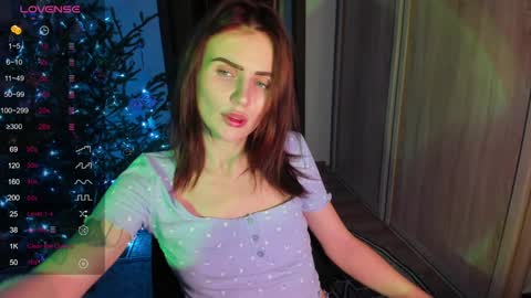 Snapshot of nicky_weekends chatting on 01/05/25, 11:55 Nicky Weekends online show from 01/05/25, 11:55