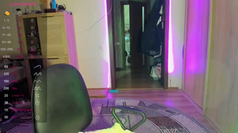 Snapshot of nicky_weekends chatting on 03/05/25, 10:32 Nicky Weekends online show from 03/05/25, 10:32