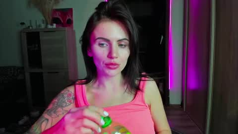 Snapshot of nicky_weekends chatting on 03/12/25, 11:12 Nicky Weekends online show from 03/12/25, 11:12