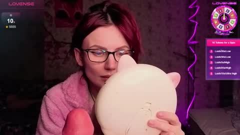 Snapshot of nicky_weekends chatting on 11/24/25, 11:04 Nicky Weekends online show from 11/24/25, 11:04