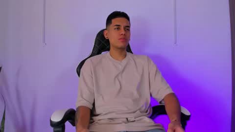 Snapshot of nickyblazze_ chatting on 09/19/25, 02:07 Nicky  online show from 09/19/25, 02:07