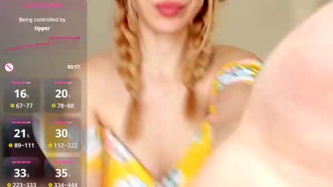 Snapshot of nickymorris chatting on 02/28/25, 12:20 Nicky online show from 02/28/25, 12:20