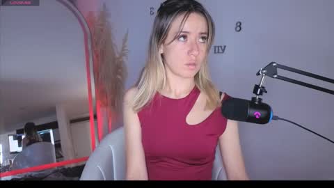 Nicky online show from 11/16/25, 07:19