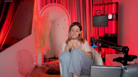 Nicky online show from 01/31/26, 11:36