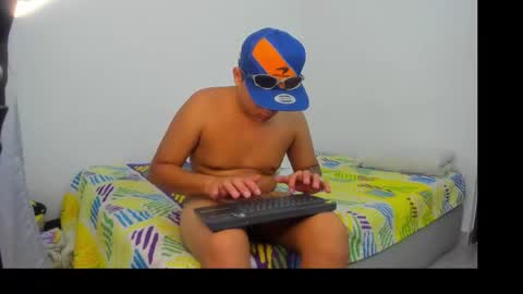 nico1515821704 online show from 12/14/25, 10:47