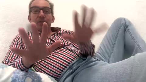 Nico online show from 11/18/25, 10:47