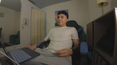 Snapshot of nico_bellini chatting on 07/19/26, 07:50 Nico online show from 07/19/26, 07:50