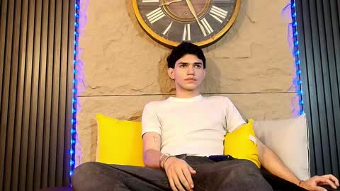 nico_monroet online show from 04/29/26, 10:16