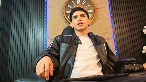 nico_monroet online show from 05/12/26, 10:29