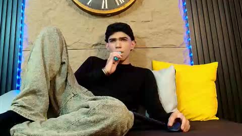 nico_monroet online show from 05/13/26, 10:17