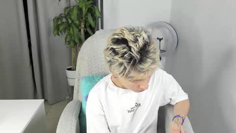 Nico  online show from 10/22/25, 11:37