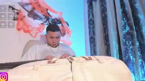 Snapshot of nico_rivera chatting on 11/01/25, 11:18 Nicolas online show from 11/01/25, 11:18