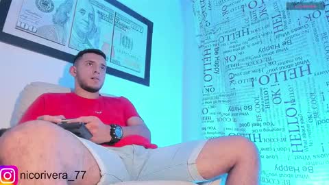 Snapshot of nico_rivera chatting on 11/20/25, 12:44 Nicolas online show from 11/20/25, 12:44