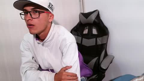 nico_viper_1 online show from 01/14/26, 03:23