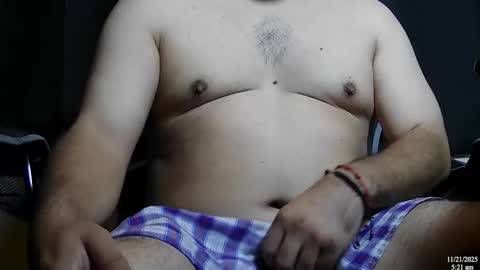 Snapshot of nicog972 chatting on 11/21/25, 11:20 NicoG online show from 11/21/25, 11:20