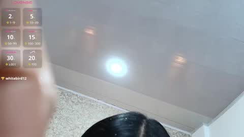 Nicol Alvarez online show from 10/30/25, 09:04