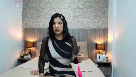 Nicol Alvarez online show from 01/11/26, 07:30