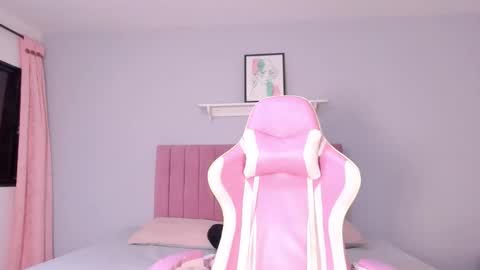 Snapshot of nicol_fury chatting on 03/05/26, 01:34 Nicol online show from 03/05/26, 01:34