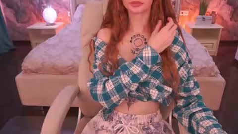 Snapshot of nicol_moonn chatting on 07/16/26, 12:44 Nicol Moonn online show from 07/16/26, 12:44