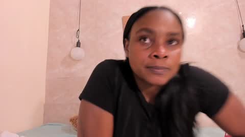 Nicol Villa online show from 01/25/25, 12:05