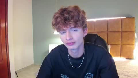 Snapshot of nicolasferrer18 chatting on 11/07/25, 07:36 nicolasferrer18 online show from 11/07/25, 07:36