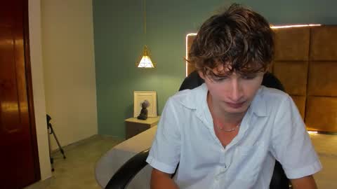 Snapshot of nicolasferrer18 chatting on 11/10/25, 07:35 nicolasferrer18 online show from 11/10/25, 07:35