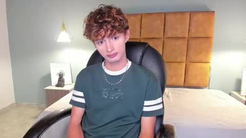 Snapshot of nicolasferrer18 chatting on 11/13/25, 07:24 nicolasferrer18 online show from 11/13/25, 07:24