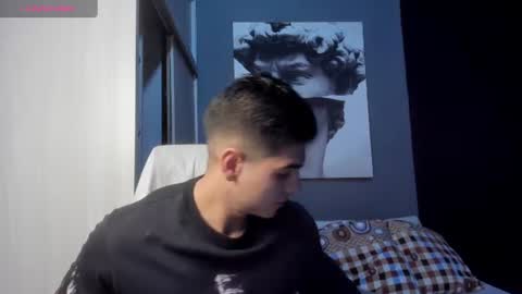 Snapshot of nicolasmuscle chatting on 06/26/26, 04:11 Andres online show from 06/26/26, 04:11