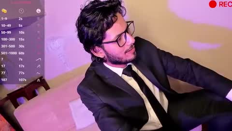 nicolasrodrii online show from 12/15/24, 10:37