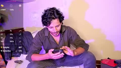 nicolasrodrii online show from 12/17/24, 05:18