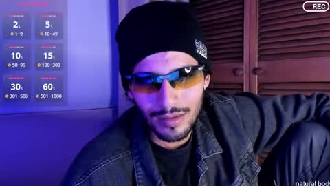 nicolasrodrii online show from 10/25/25, 12:07