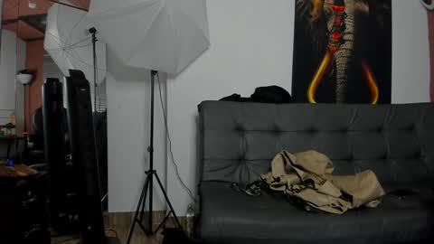 Snapshot of nicolass_fellener chatting on 01/13/25, 05:01 Nicolas Fellener online show from 01/13/25, 05:01