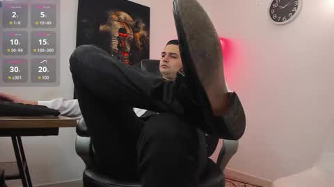 Snapshot of nicolass_fellener chatting on 10/20/25, 03:51 Nicolas Fellener online show from 10/20/25, 03:51