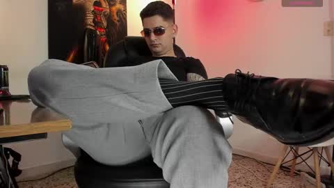 Nicolas Fellener online show from 12/04/25, 04:55