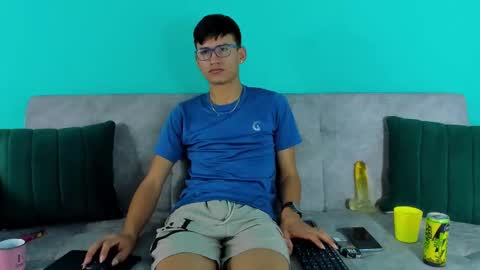 nicolastorres__ online show from 10/26/25, 04:18