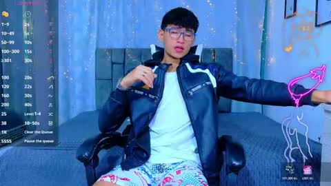 Snapshot of nicolastorres__ chatting on 07/11/26, 03:20 nicolastorres__ online show from 07/11/26, 03:20
