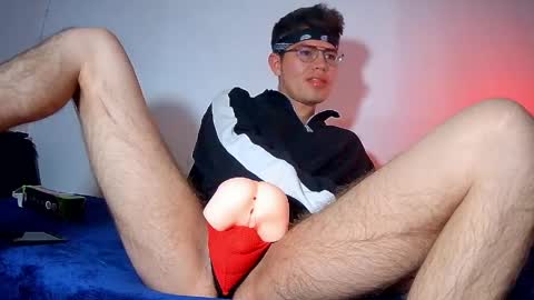 Snapshot of nicolatinboy chatting on 04/25/26, 10:51 NicoLatinBoy online show from 04/25/26, 10:51