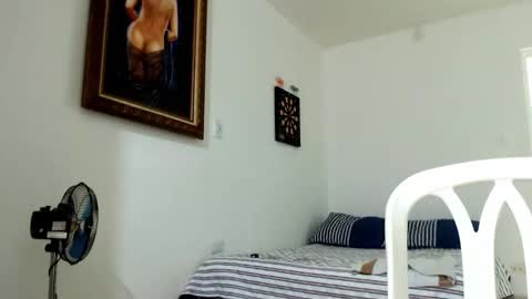 Nicolay online show from 12/05/25, 12:41