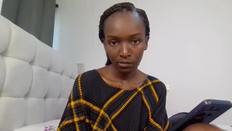 Snapshot of nicole161117 chatting on 11/20/25, 12:27 nicole161117 online show from 11/20/25, 12:27