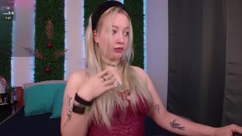 Nicole online show from 01/14/25, 07:27