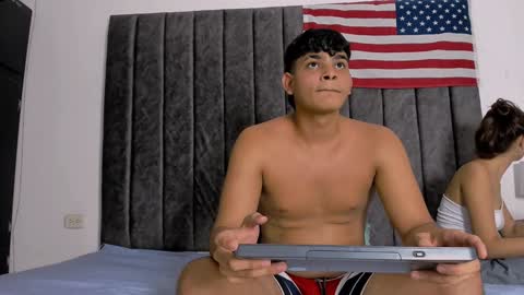 nicole_and_thiago online show from 01/10/25, 07:11