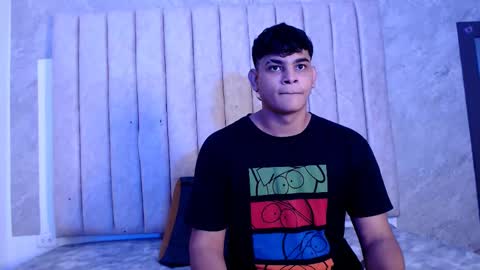 nicole_and_thiago online show from 02/10/25, 02:08