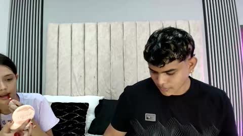 nicole_and_thiago online show from 09/09/25, 09:47