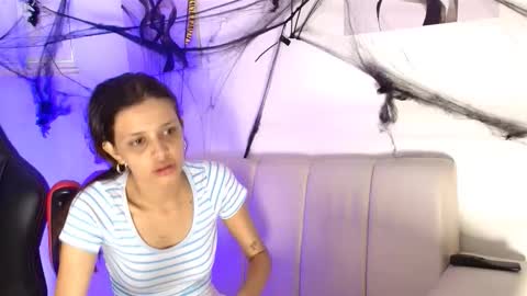 nicole_and_thiago online show from 10/26/25, 08:37