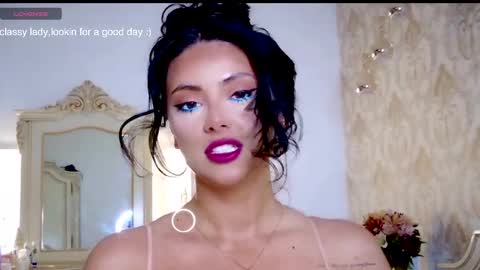 Snapshot of nicole_anistonn chatting on 04/17/26, 07:06 nicole online show from 04/17/26, 07:06