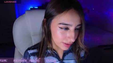 Nicole online show from 10/17/25, 03:42