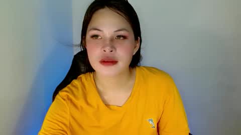 nicole_kiss01 online show from 10/05/25, 07:50