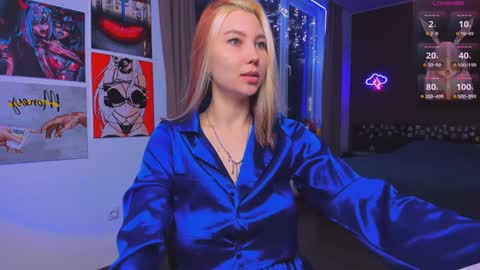 Nicole online show from 01/06/25, 12:37