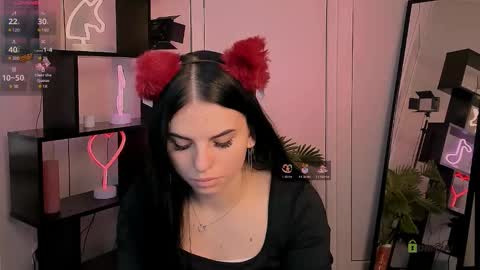 nicole_muah online show from 11/06/25, 07:09